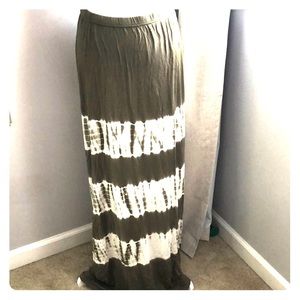 Tie-dye maxi skirt